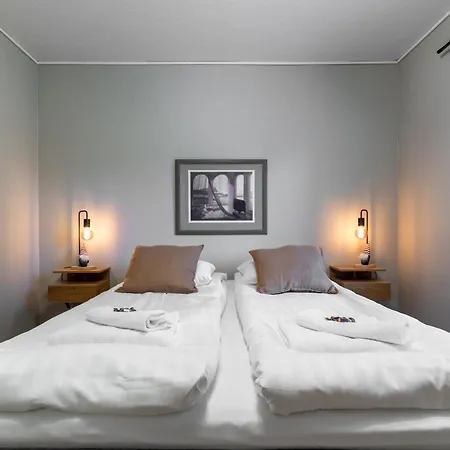 Villa Santa's Star I Near Scv *