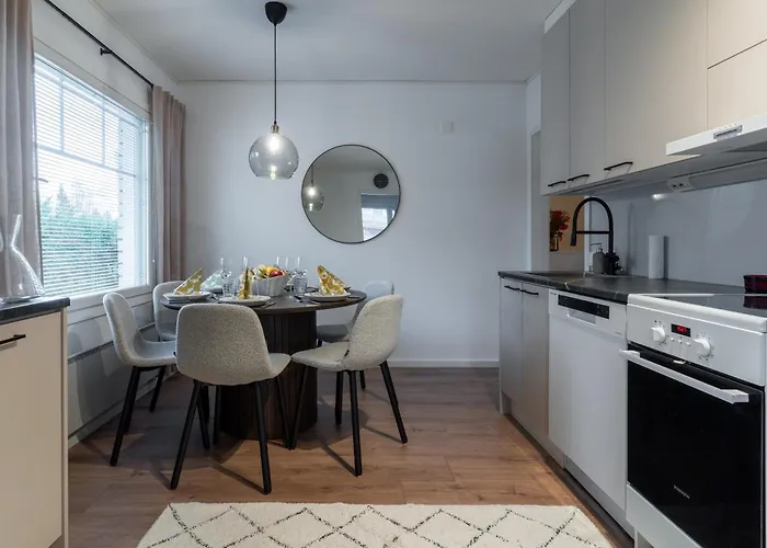 Santa's Star I Near Scv *